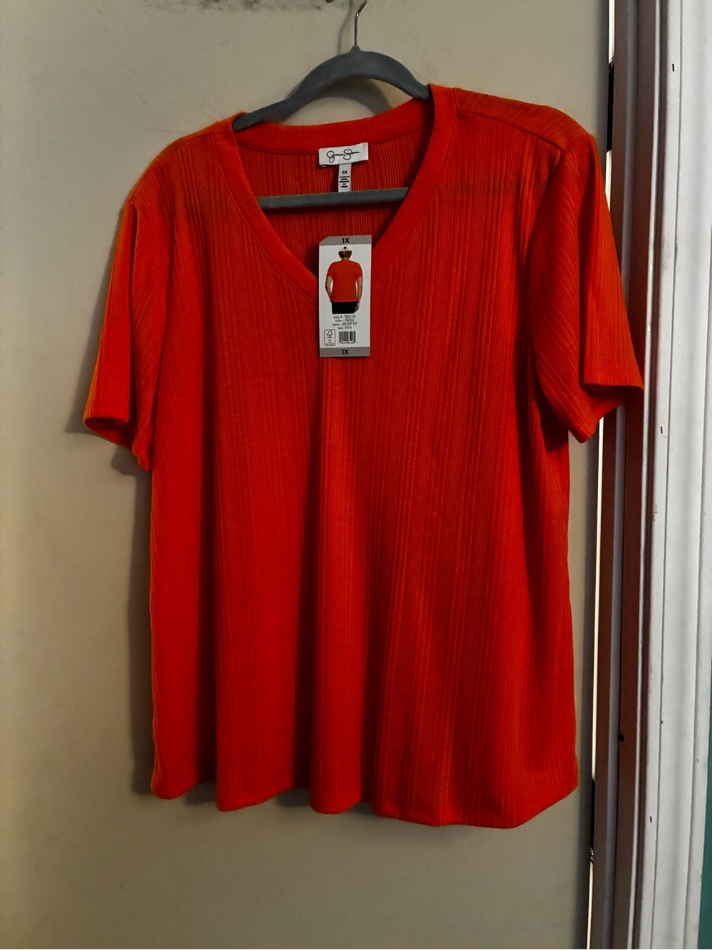 Jessica Simpson Women's V-Neck Short Sleeve Rib Knit Top Orange
